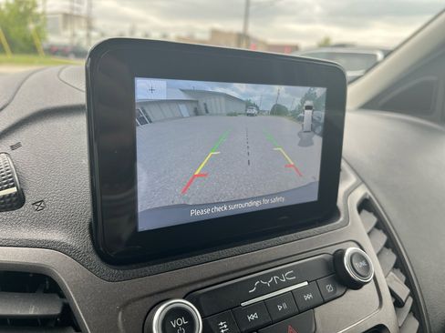 Used 2021 Ford Transit Connect XLT image 12
