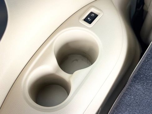 Used 2022 INFINITI QX80 Sensory w/ Cargo Package image 32