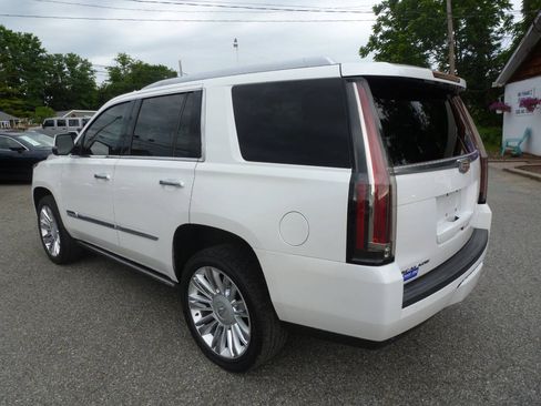 Used 2016 Cadillac Escalade Premium AWD/4WD image 14