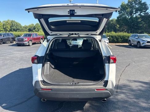 Used 2023 Toyota RAV4 XLE FWD image 10