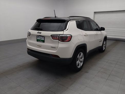 Used 2019 Jeep Compass Latitude FWD image 9