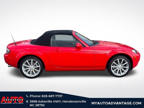 Used 2007 MAZDA MX-5 Miata Grand Touring image 2