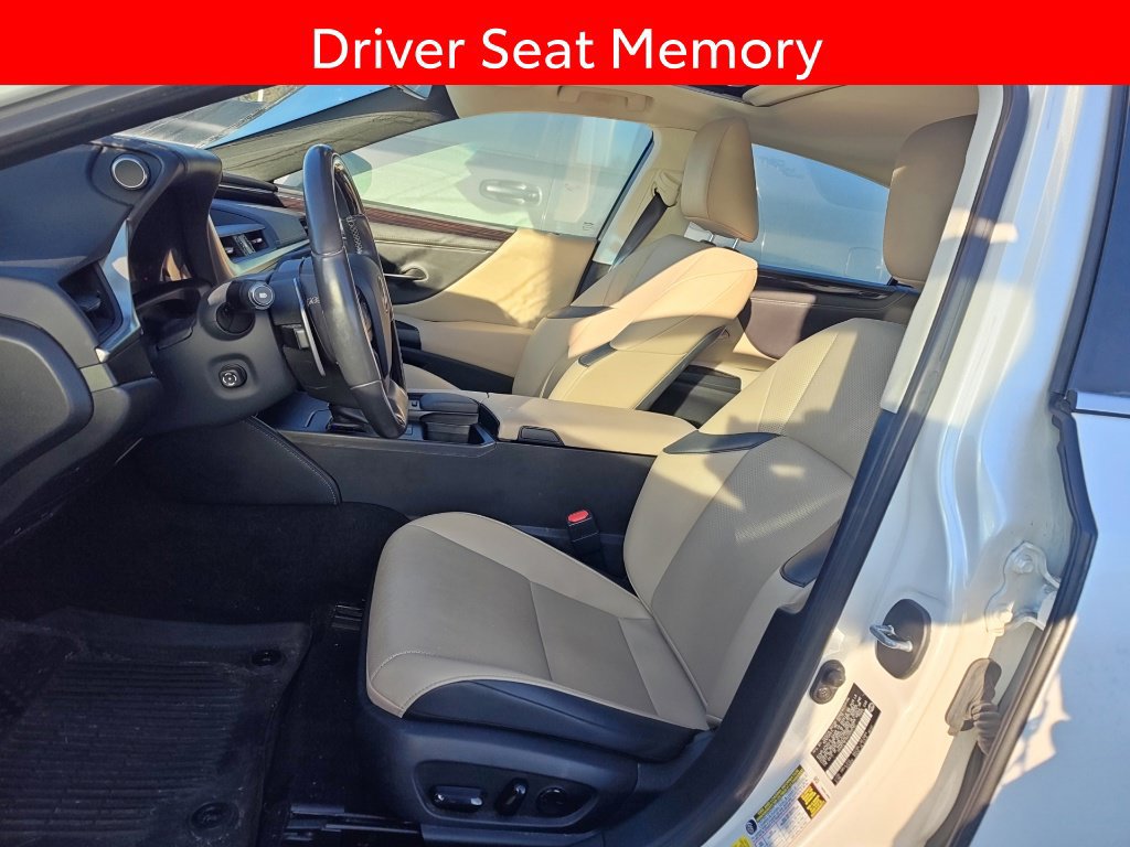 Used 2019 Lexus ES 350 w/ Premium Package FWD image 7
