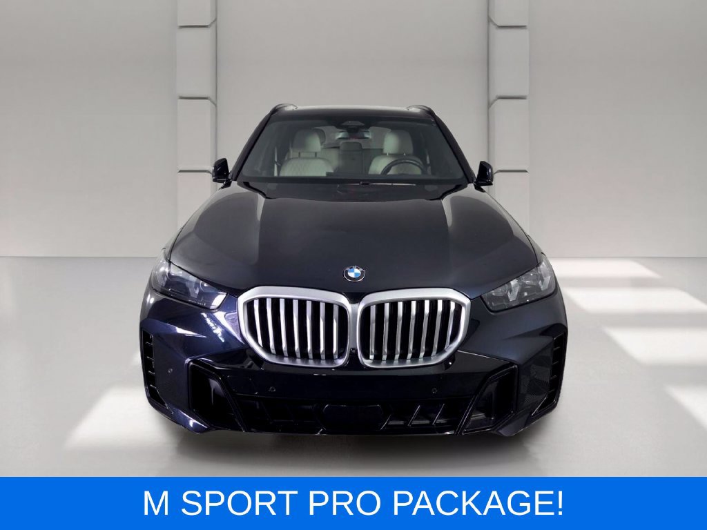 Used 2026 BMW X5 sDrive40i w/ M Sport Package RWD image 3
