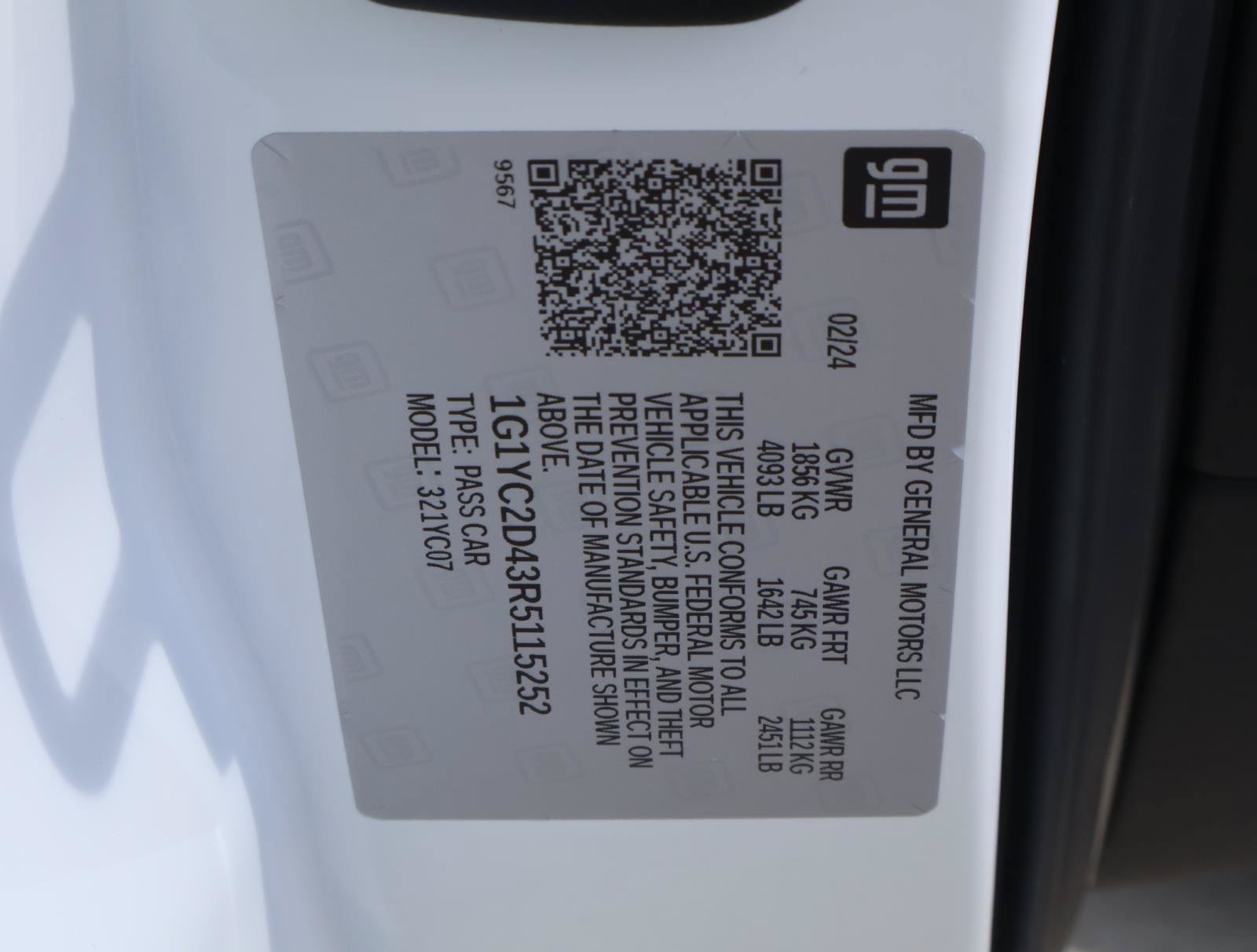 Used 2024 Chevrolet Corvette Stingray Premium Cpe w/ Z51 Performance Package RWD image 21