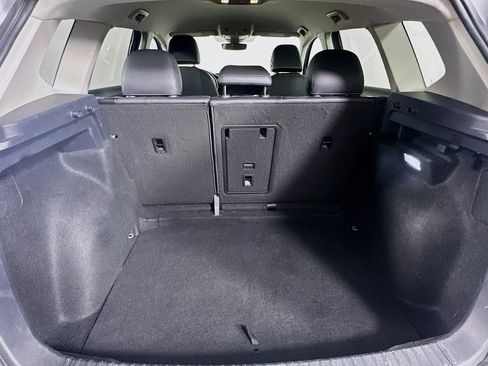 Used 2024 Volkswagen Taos SE image 27