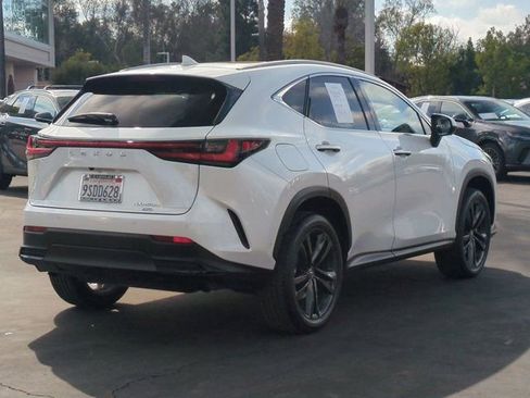 Used 2025 Lexus NX 450h+ AWD w/ Luxury Package image 5
