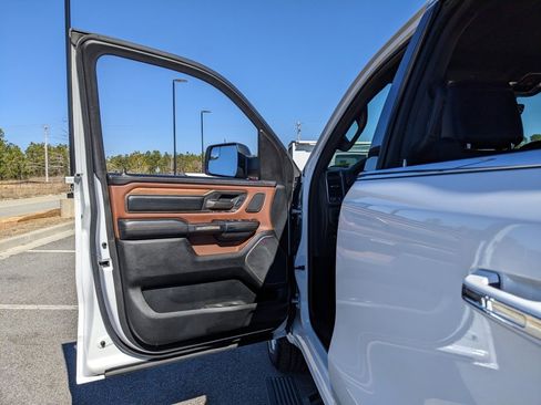 Used 2019 RAM 1500 Limited image 60