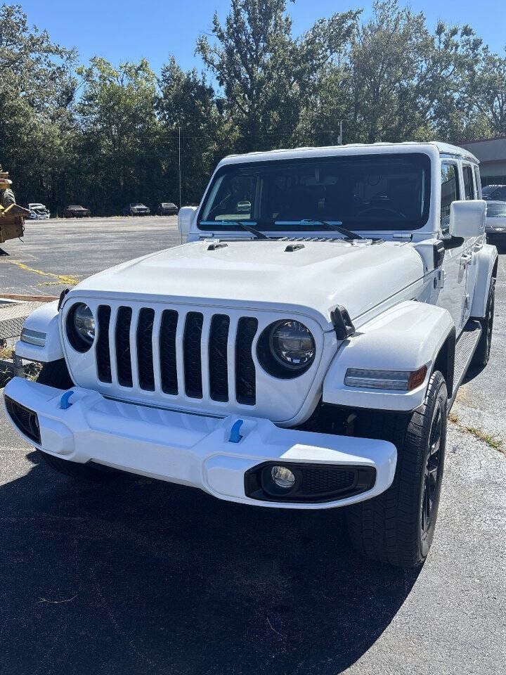 Used 2021 Jeep Wrangler Unlimited Sahara AWD/4WD image 2