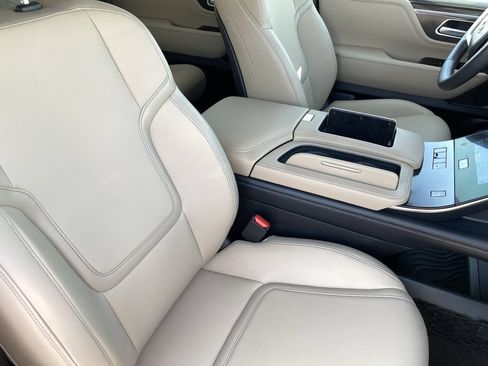 Certified 2026 INFINITI QX80 Pure w/ Cargo Package AWD/4WD image 11