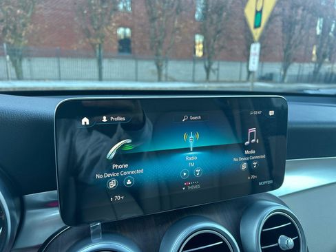 Used 2022 Mercedes-Benz GLC 300 4MATIC image 15