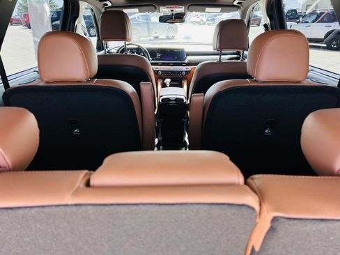 Used 2025 Kia Telluride EX X-Line AWD/4WD image 32