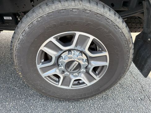 Used 2023 Ford F250 Lariat AWD/4WD image 28