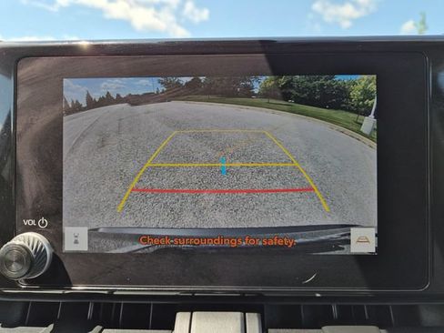 Used 2023 Toyota RAV4 XLE AWD/4WD image 23