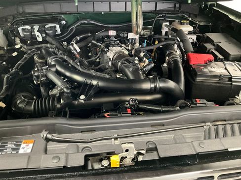 Used 2023 Ford Bronco Wildtrak AWD/4WD image 13