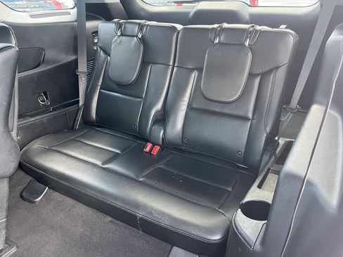 Used 2020 Ford Explorer XLT w/ Equipment Group 202A RWD image 35