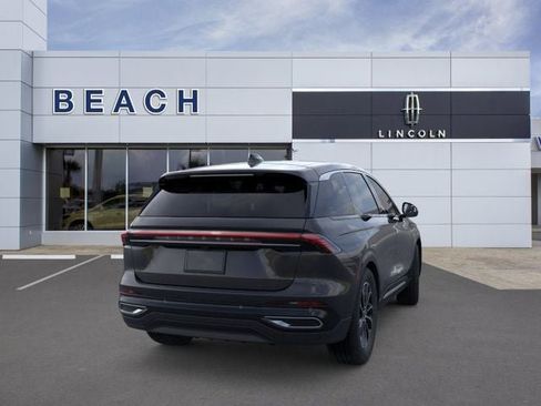 New 2026 Lincoln Nautilus Premier AWD/4WD image 8