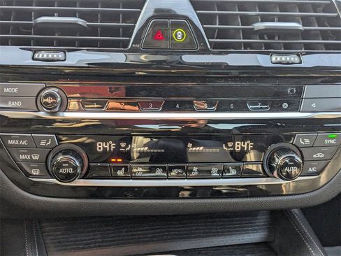 Used 2023 BMW M550i xDrive w/ Executive Package image 21