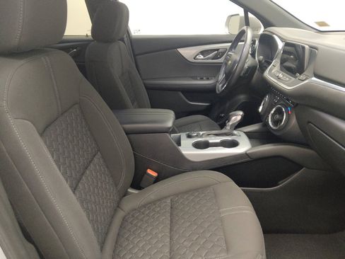 Used 2020 Chevrolet Blazer LT FWD image 21