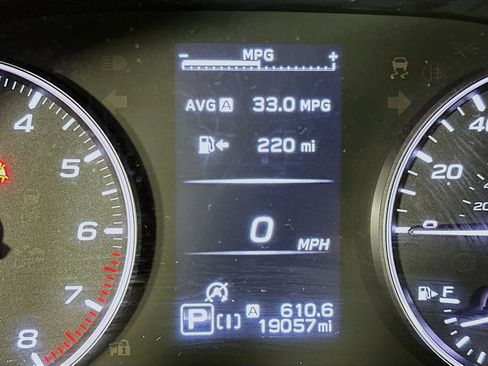 Used 2024 Subaru Crosstrek 2.0i Premium image 19