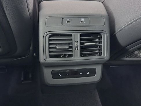 Certified 2025 Audi Q5 Prestige image 28