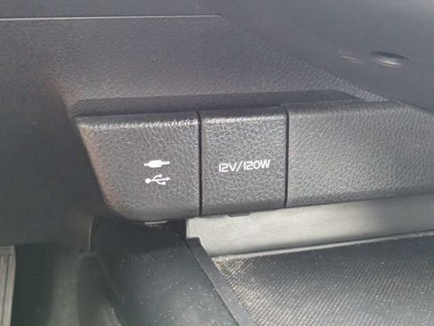 Used 2019 Toyota Camry SE FWD image 28