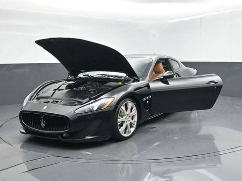 Used 2017 Maserati GranTurismo Sport RWD image 61