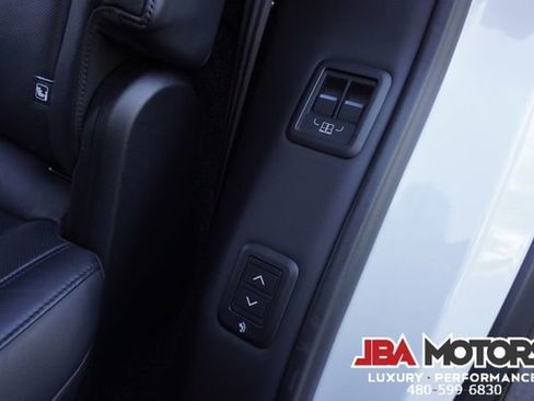 Used 2023 Land Rover Range Rover Long Wheelbase SE image 91