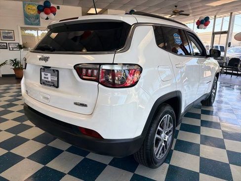 Used 2019 Jeep Compass Latitude w/ Popular Equipment Group FWD image 7