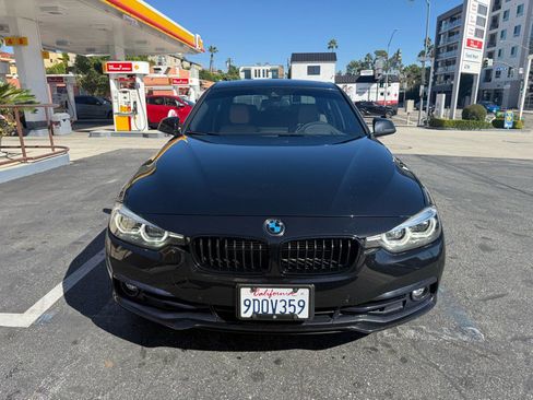 Used 2018 BMW 330e w/ Premium Package image 8