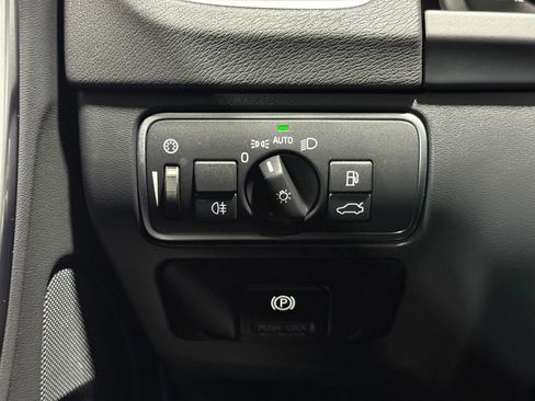 Used 2014 Volvo S60 T5 w/ Climate Package image 29