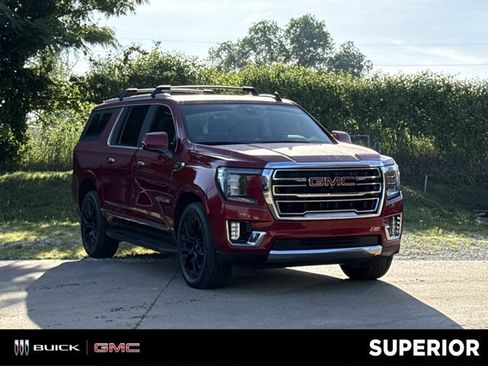Used 2022 GMC Yukon XL SLT w/ SLT Premium Package AWD/4WD image 1