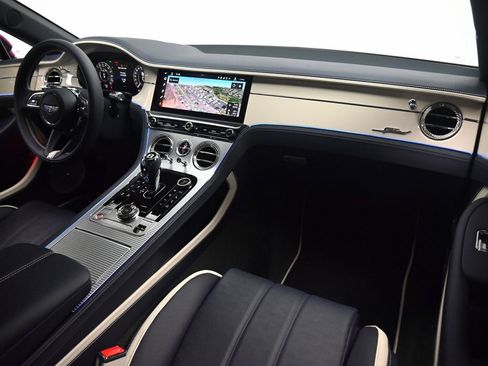 Used 2025 Bentley Continental GT Speed image 19