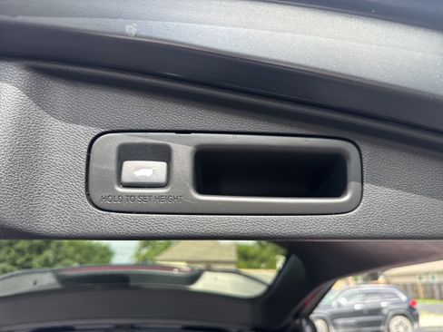Used 2018 Honda CR-V EX-L image 9