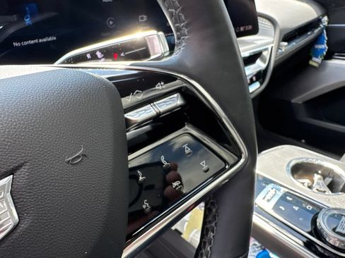 Used 2024 Cadillac Lyriq Luxury w/ LPO, Floor Liner Package AWD/4WD image 15