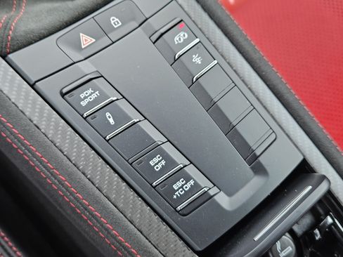 Certified 2025 Porsche 718 Boxster Spyder RS RWD image 22