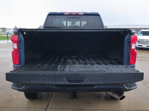 Used 2021 Chevrolet Silverado 3500 High Country w/ Technology Package image 5