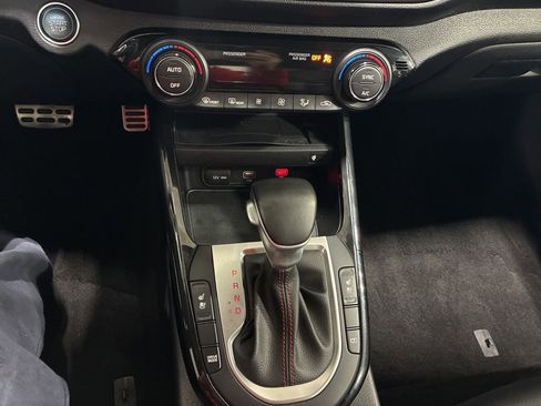 Certified 2023 Kia Forte GT w/ GT2 Package image 28