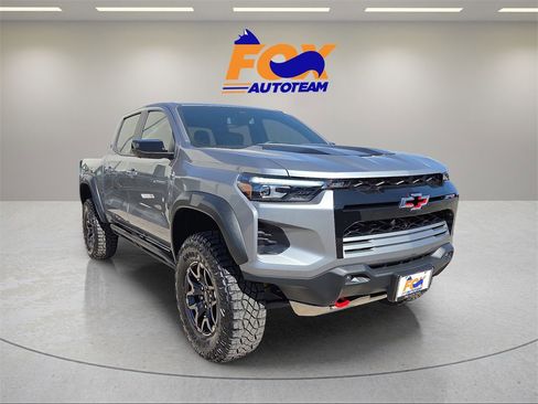 Used 2025 Chevrolet Colorado ZR2 w/ Technology Package image 7