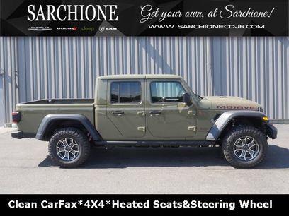 Used 2025 Jeep Gladiator Mojave w/ Convenience Group
