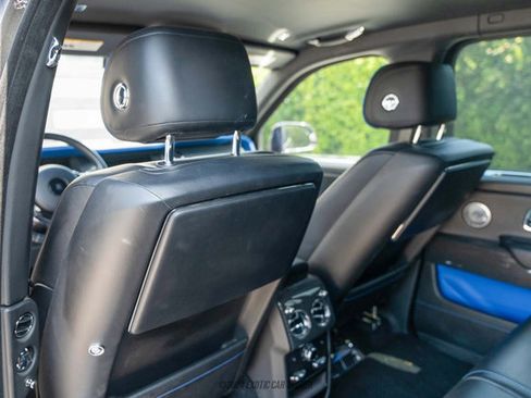 Used 2020 Rolls-Royce Cullinan Black Badge image 42