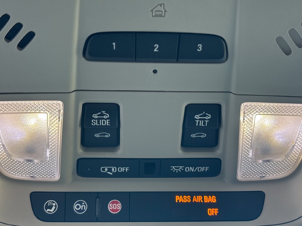 Used 2019 GMC Acadia Denali w/ LPO, Floor Liner Package AWD/4WD image 39