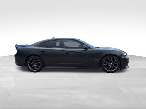 Used 2022 Dodge Charger Scat Pack w/ Plus Group RWD image 9