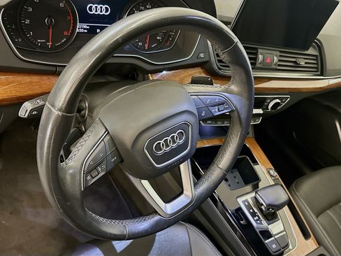 Used 2022 Audi Q5 2.0T Premium w/ Convenience Package AWD/4WD image 18