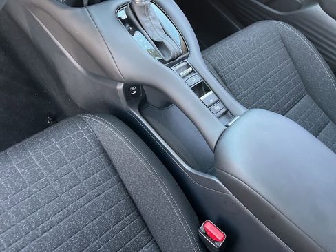 Certified 2026 Honda HR-V LX image 19