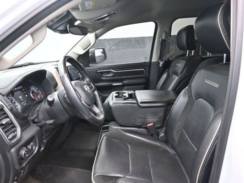 Used 2022 RAM 1500 Laramie w/ Off Road Group AWD/4WD image 14
