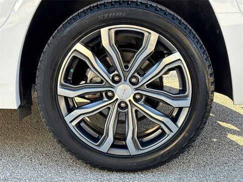 Used 2019 GMC Terrain Denali w/ Advanced Safety Package image 9