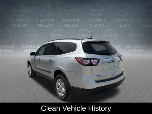 Used 2017 Chevrolet Traverse LS AWD/4WD image 4