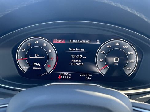 Used 2025 Audi Q5 2.0T Premium image 38