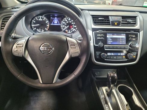 Used 2018 Nissan Altima 2.5 SL FWD image 22